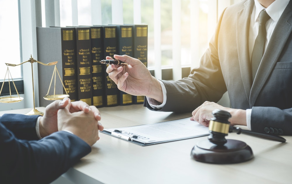 Les aspects juridiques incontournables de la reprise d'entreprise